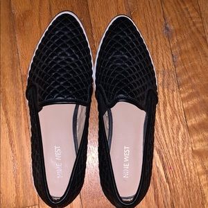 Nine West black quilted slip on sneaker